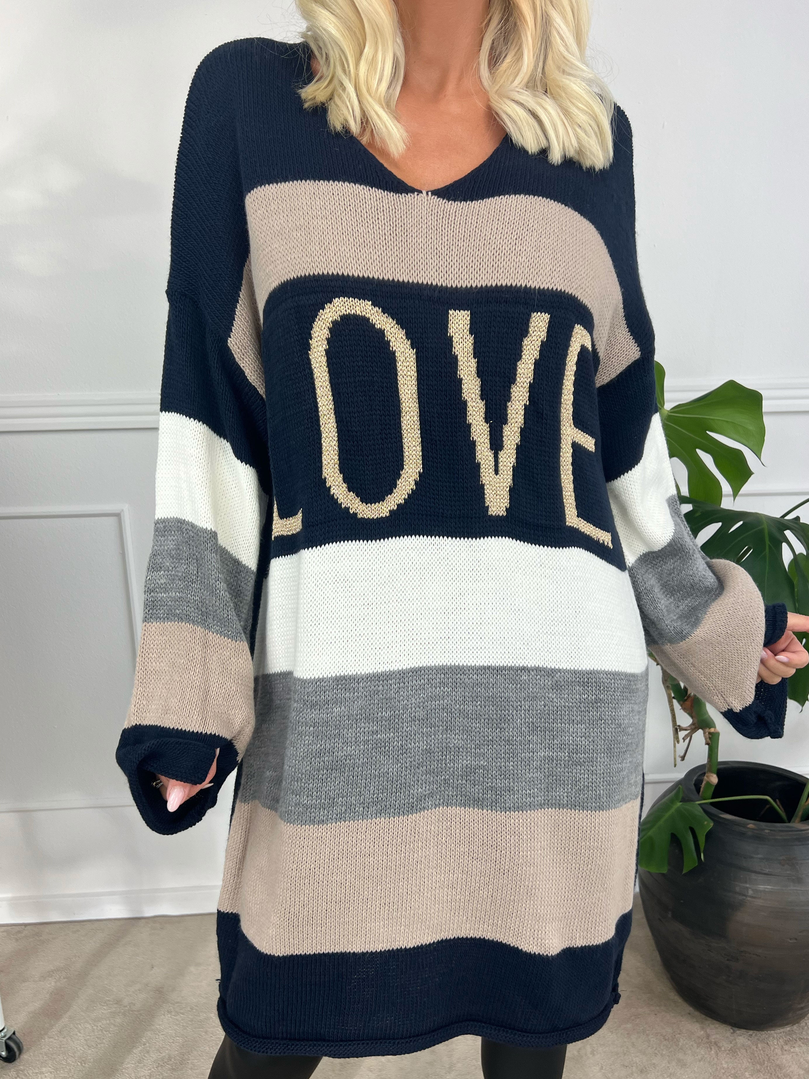 Love - Strikkjole med brede striber og skrift med glimmertråde